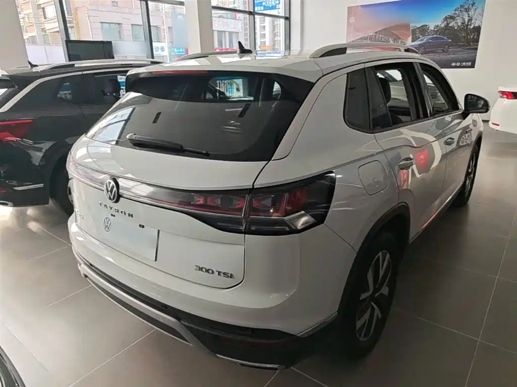 Volkswagen Tayron 2024 300TSI 2WD Luxury Plus Advanced фото 7