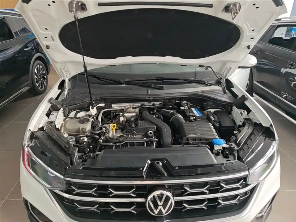 Volkswagen Tayron 2024 300TSI 2WD Luxury Plus Advanced фото 20
