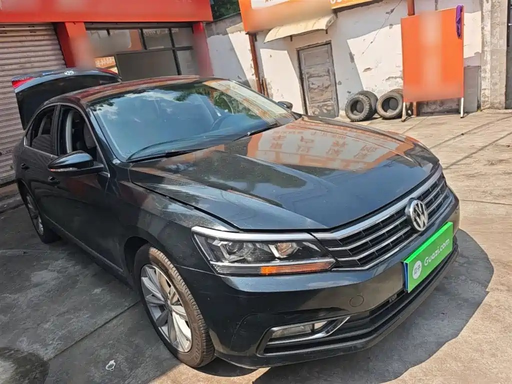 Volkswagen Passat 2017 330TSI DSG Prestige фото 4