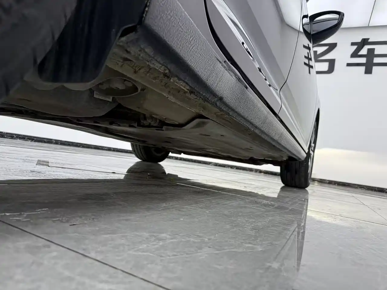 Volkswagen Lavida 2024 Model 300TSI DSG Full Comfort Edition фото 17