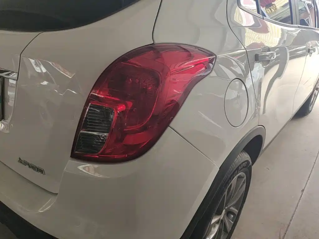 Фото 8 - Buick Encore