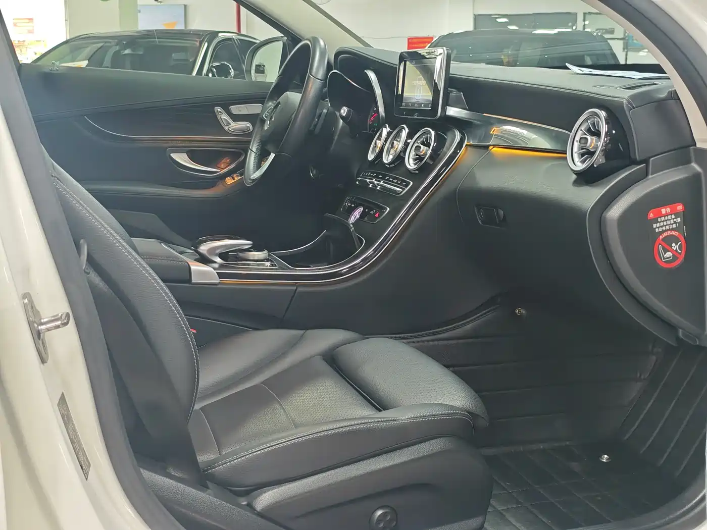 Mercedes-Benz C-Class 2018 C 200 L Sport Achievement Special Edition фото 13