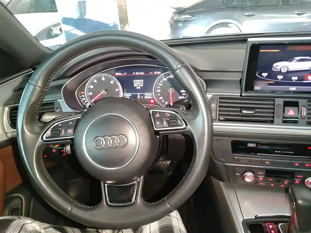 Audi A6L 2018 30th Anniversary 45 TFSI quattro Sport фото 6