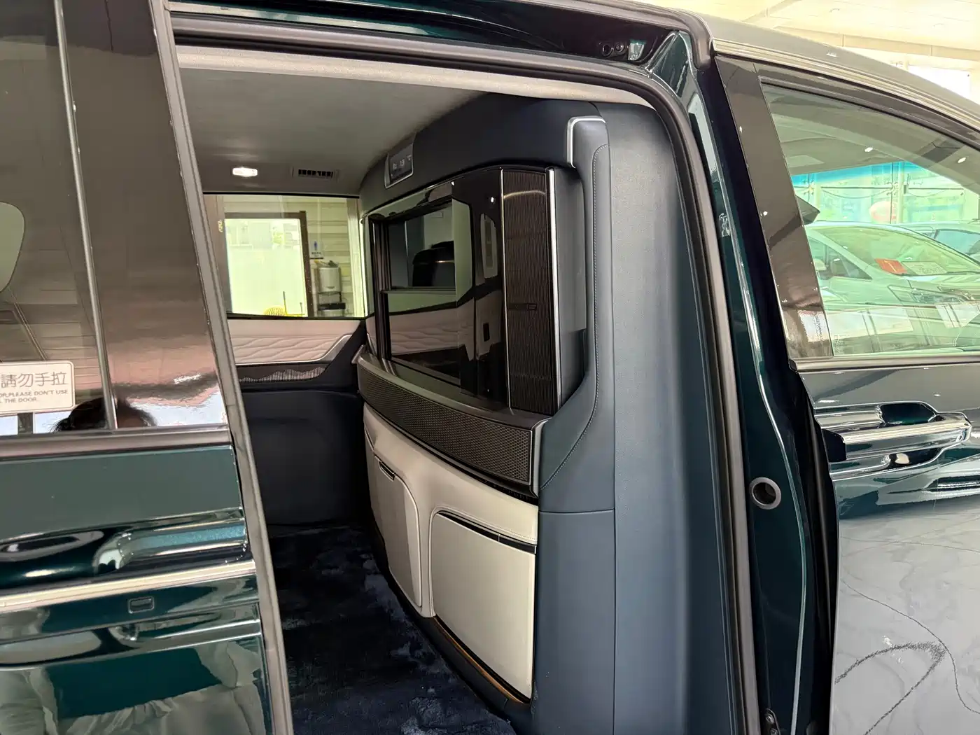 Buick Century 2023 2.0T 4-Seat Private Edition фото 18