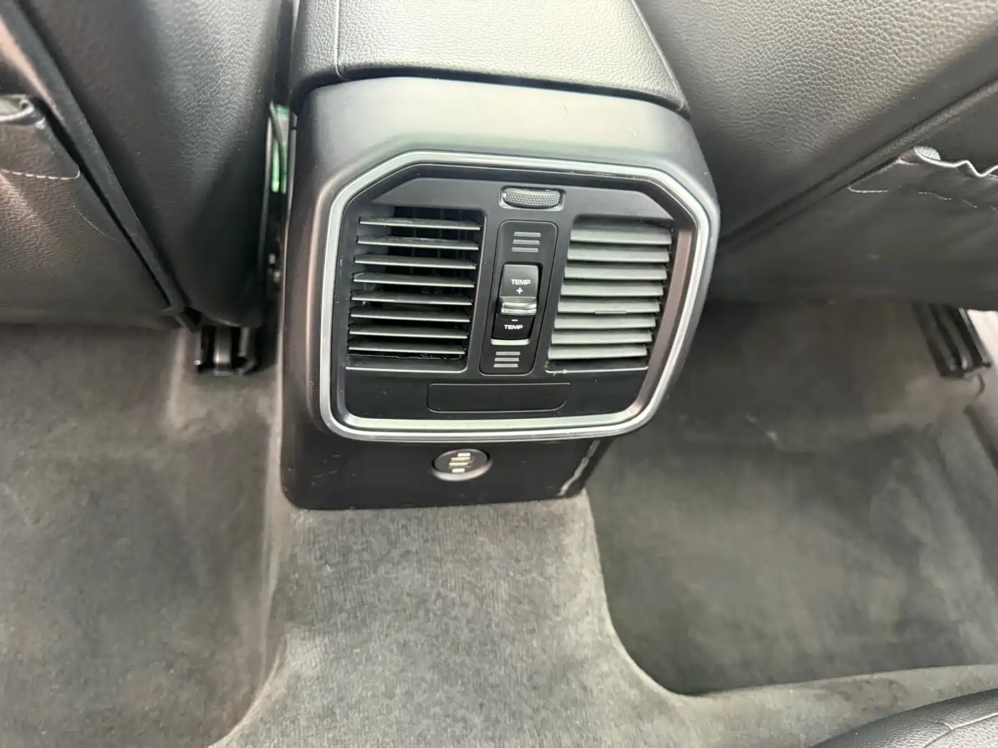 Porsche Macan 2018 Macan 2.0T фото 28