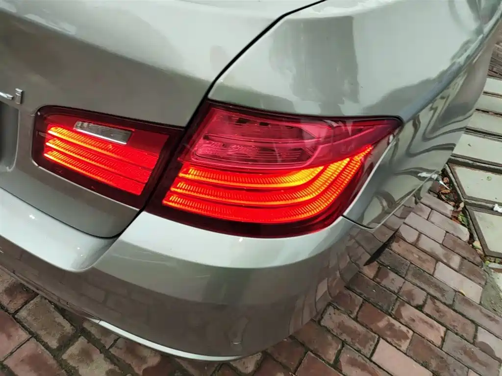 BMW 5 Series 2014 525Li Leading фото 8