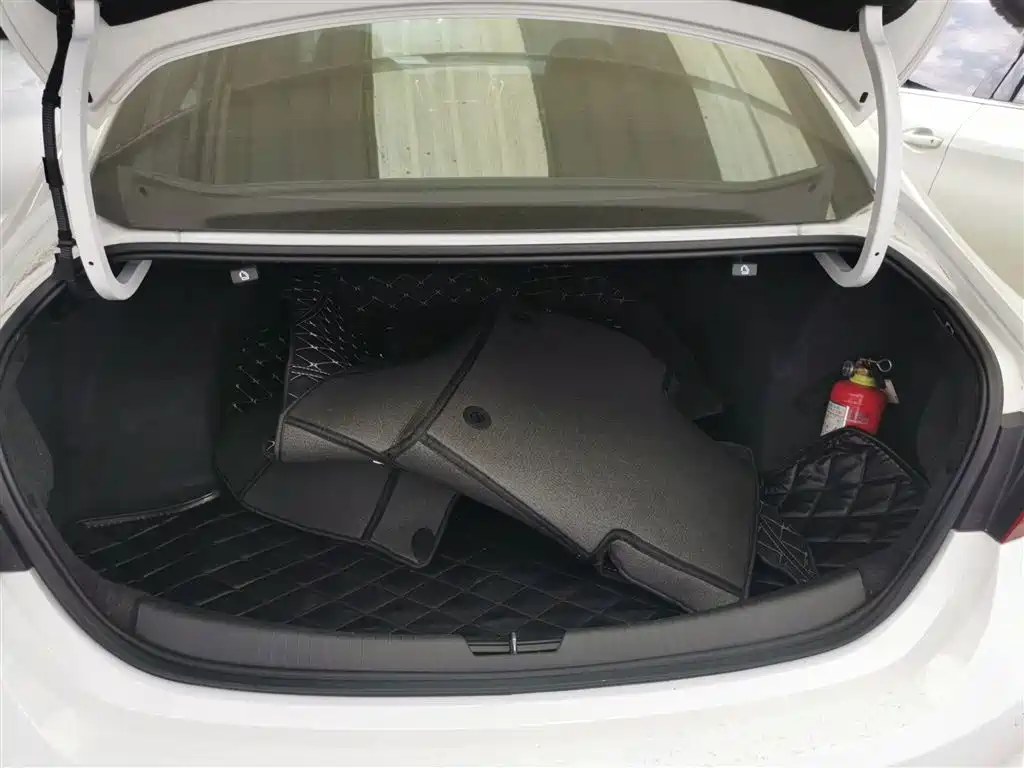Chevrolet Malibu XL 2017 1.5T Auto Sport Edition фото 15