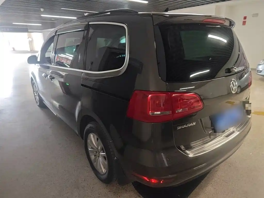 Volkswagen Sharan 2014 2.0TSI Standard фото 5