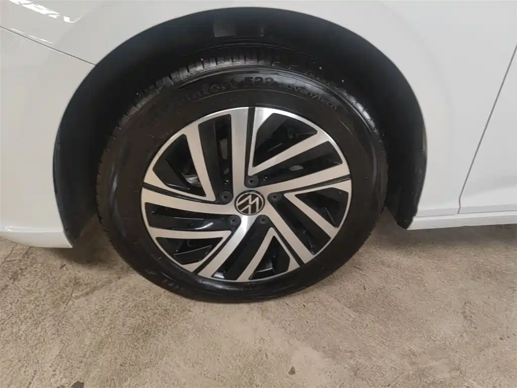 Volkswagen Lavida 2024 Model 1.5L Automatic Starlight 5 Million Edition фото 23