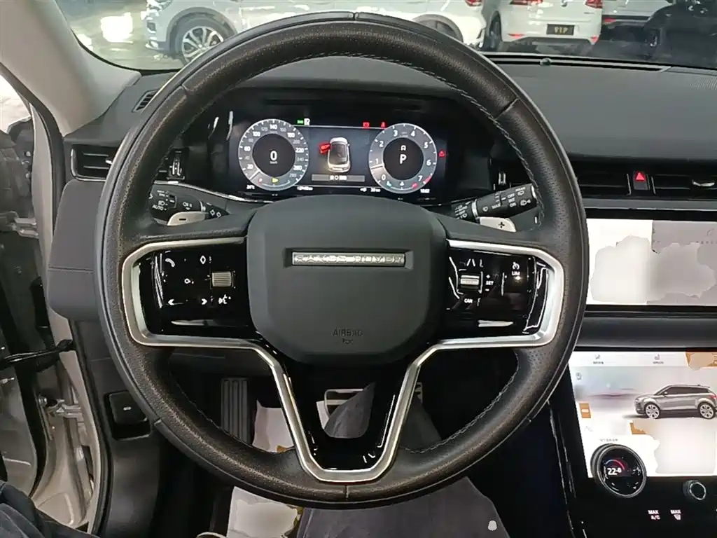 Land Rover Range Rover Evoque 2023 Range Rover Evoque L 249PS Corinthian Bronze Special Edition фото 11