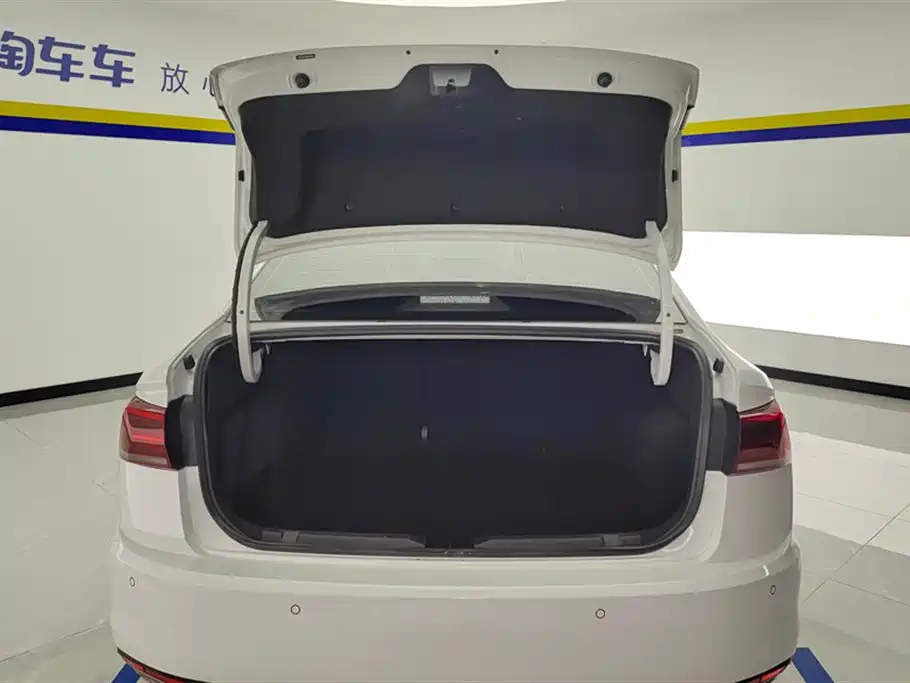 Volkswagen Bora 2021 200TSI DSG Elite Smart Edition фото 4