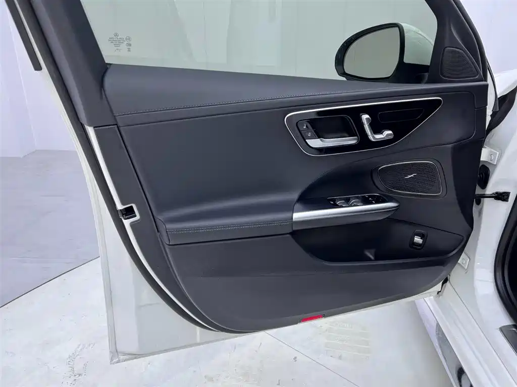 Mercedes-Benz C-Class 2024 C 260 L Sport фото 15