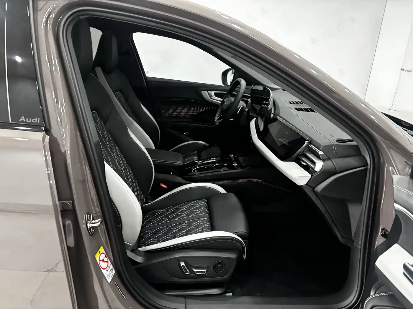 Audi A5L 2025 2.0T Sport Edition Plus фото 25