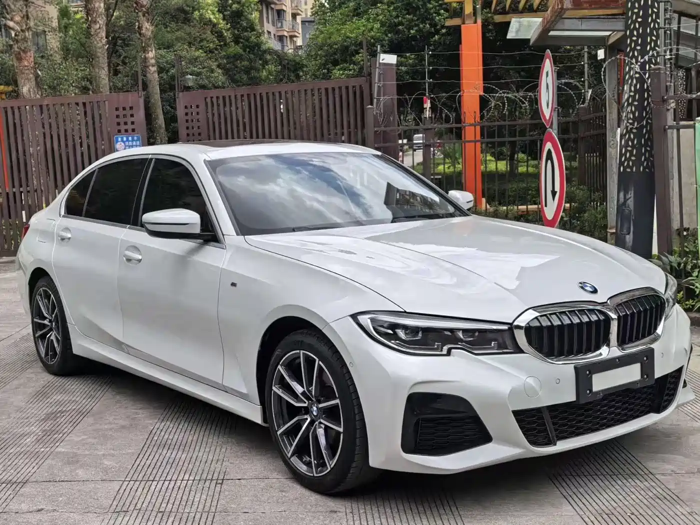 BMW 3 Series 2021 Facelift 325Li M Sport Package фото 3