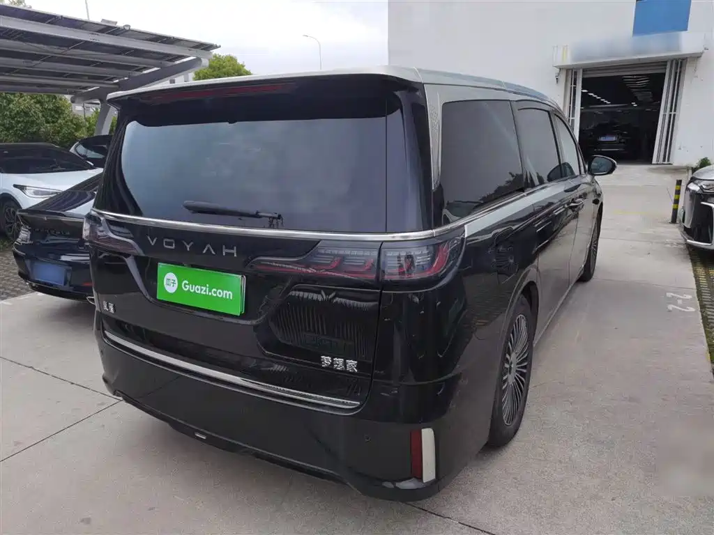 Voyah Auto Voyah Dreamer 2025 PHEV AWD Flagship Qian Kun Edition фото 5