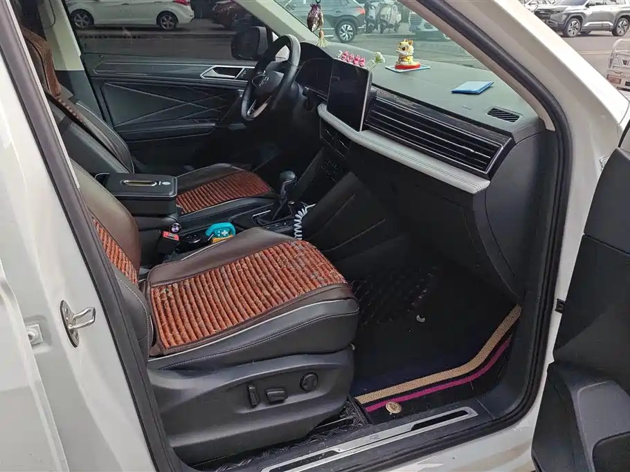 Volkswagen Tiguan L 2023 Facelift 330TSI Auto FWD R-Line Premium фото 8
