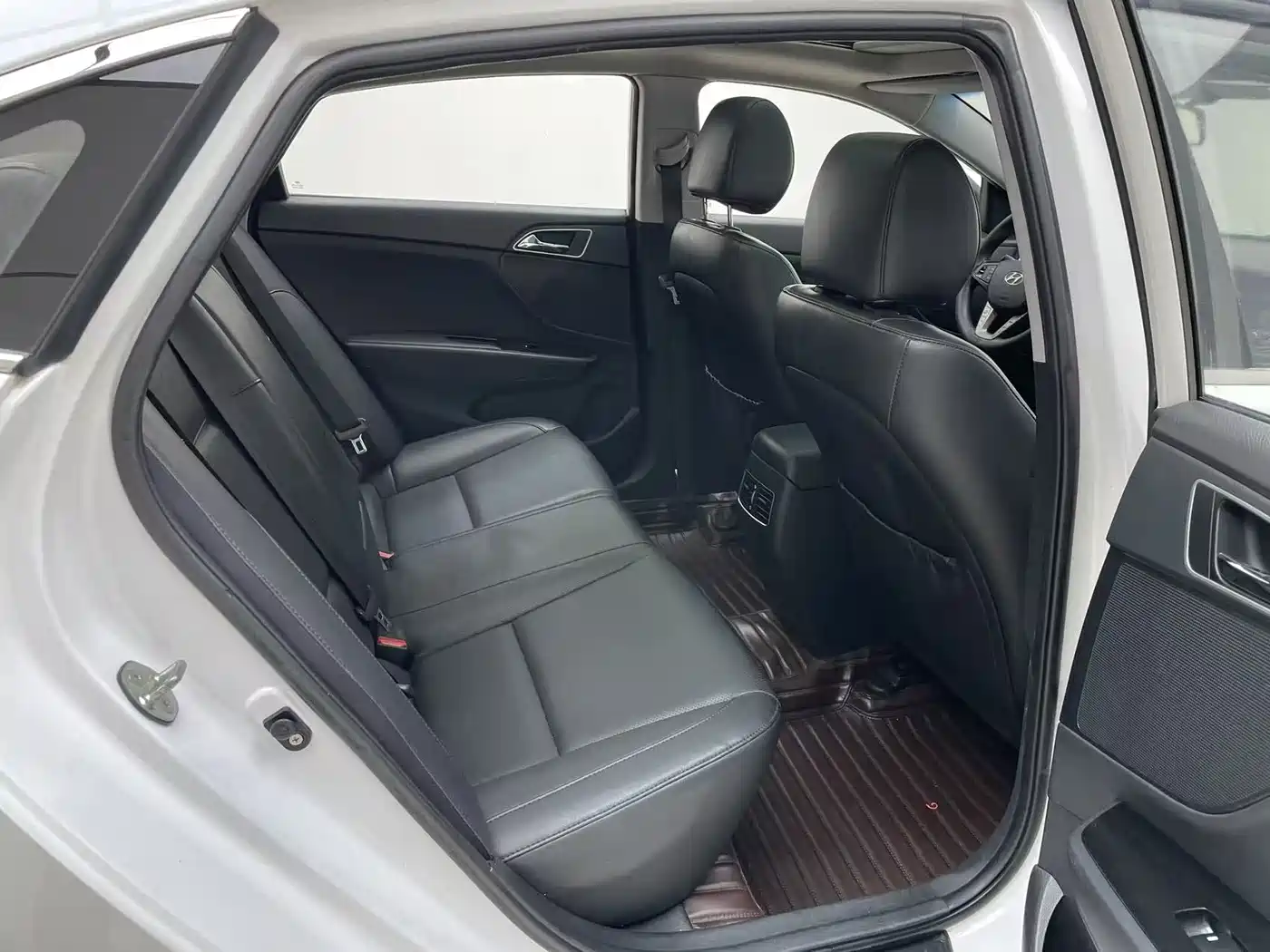 HYUNDAI NAME PICTURE