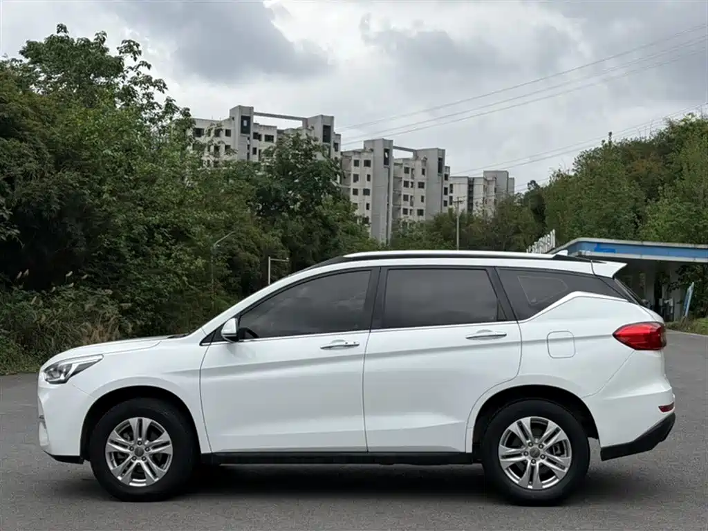 Haval M6 2018 Facelift 1.5T DCT 2WD Elite Edition фото 24