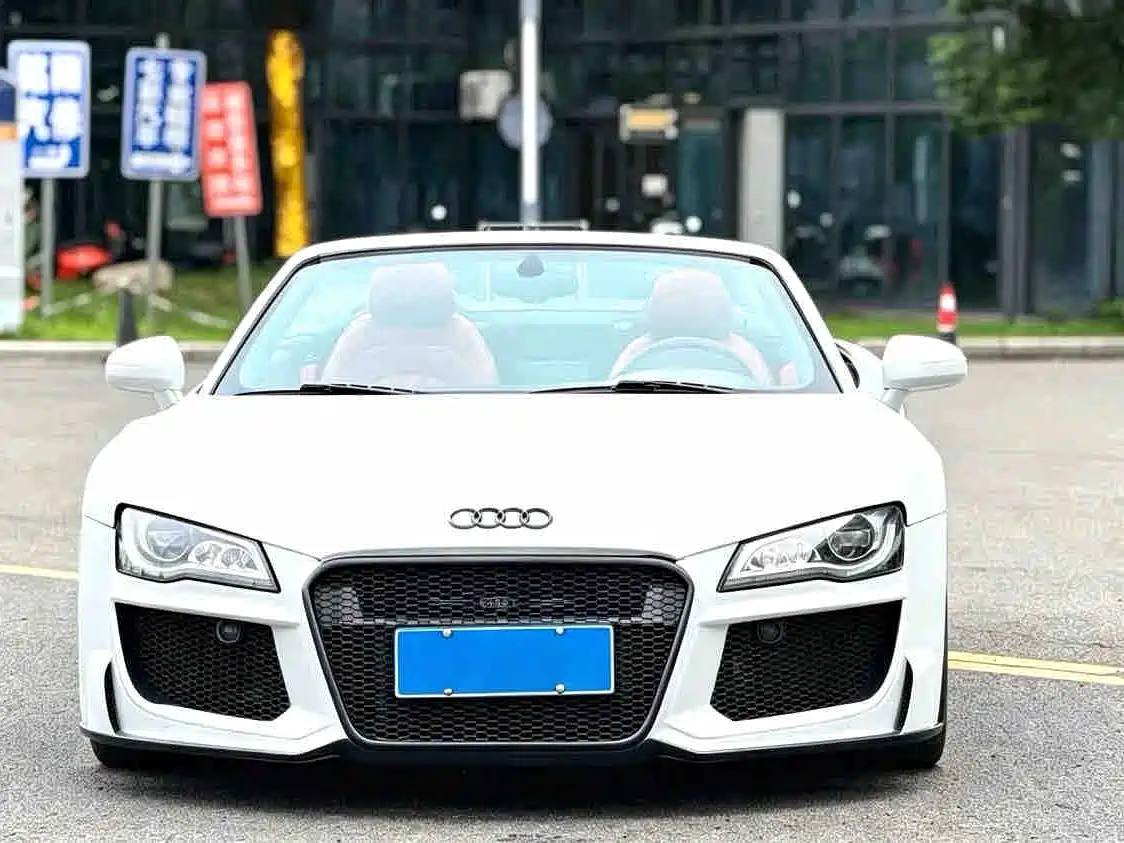 Фото 5 - Audi R8