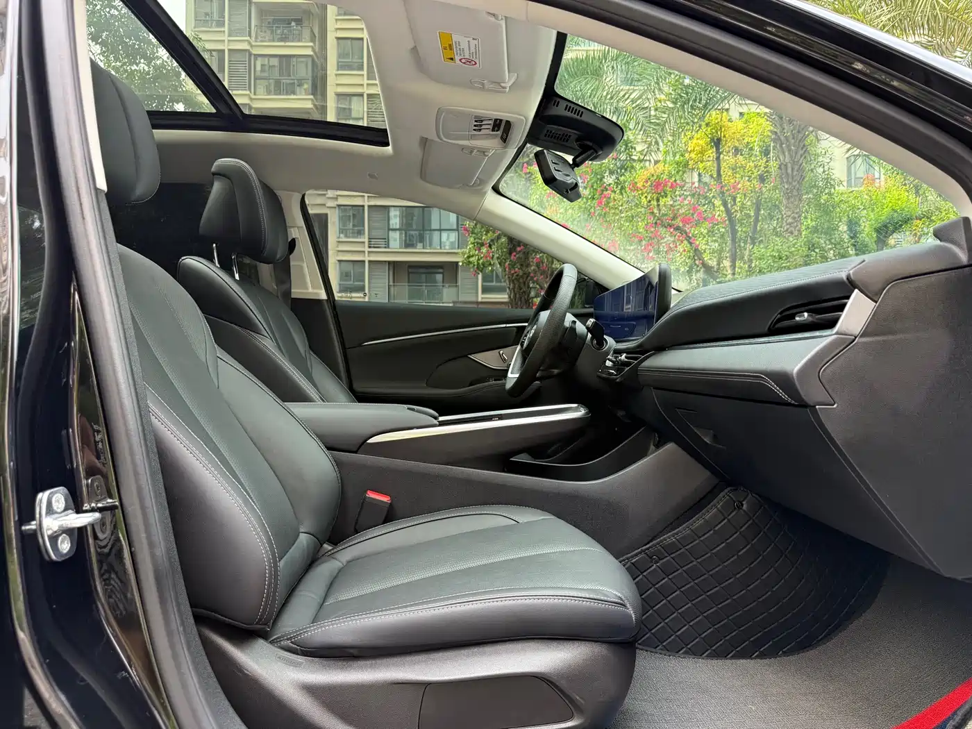 Buick LaCrosse 2024 28T Yuezun Edition фото 6