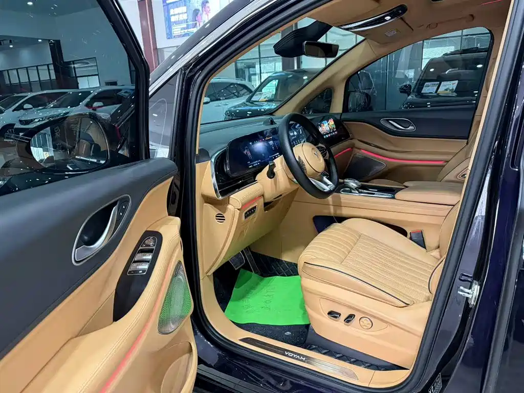Voyah Auto Voyah Dreamer 2022 Low-carbon Dream+Smart Package фото 12