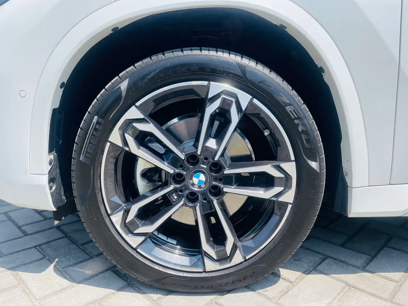 BMW X1 2023 sDrive25Li M Sport Package фото 8