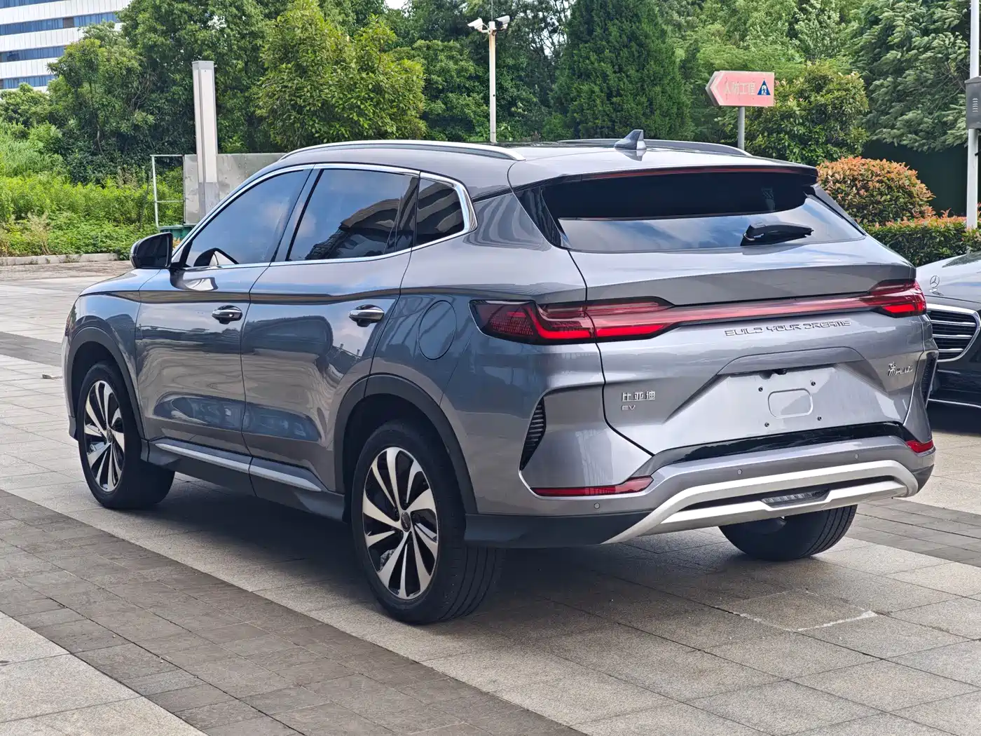 BYD Song PLUS PHEV 2023 Champion Edition EV 520KM Premium фото 11