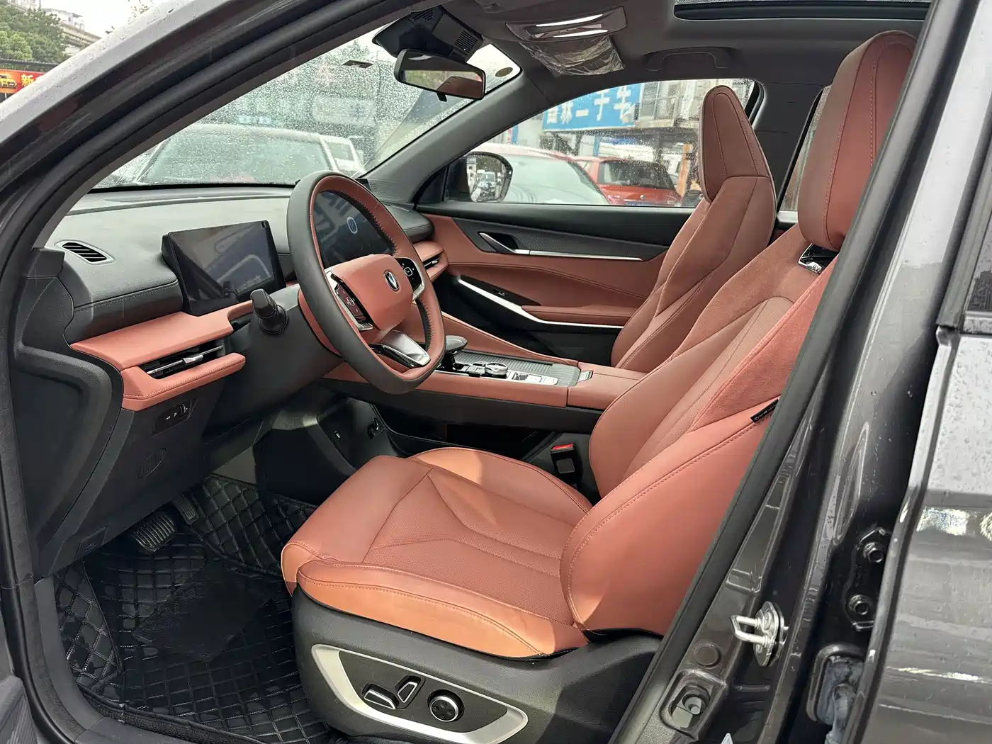 Фото 10 - Changan CS75 PLUS