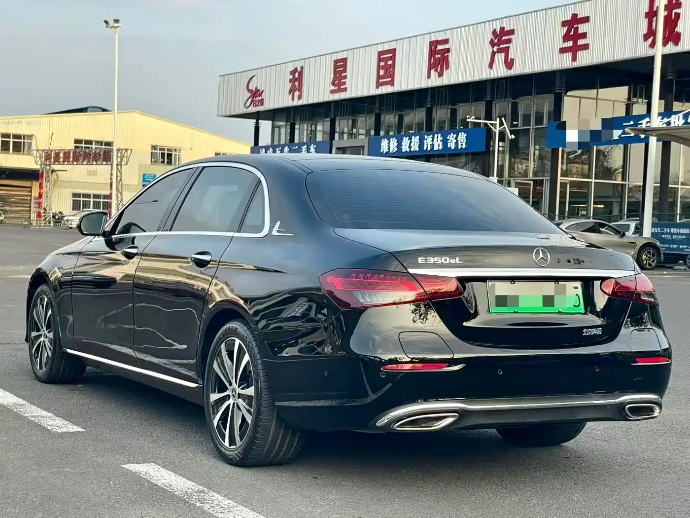 Mercedes-Benz E-Class New Energy 2022 Facelift E 350 e L Plug-in Hybrid Sedan фото 9