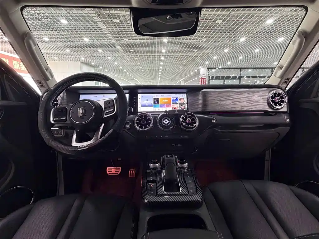 Tank 300 2024 2.0T Explorer фото 8