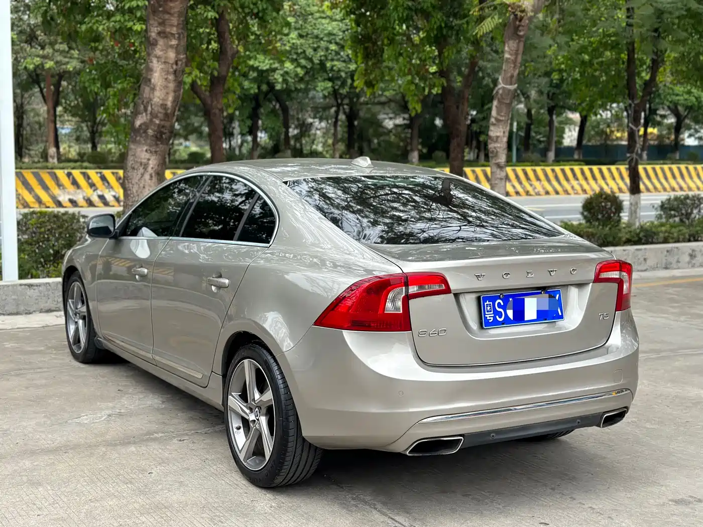 Volvo S60 2014 2015 S60L T5 Smart Control