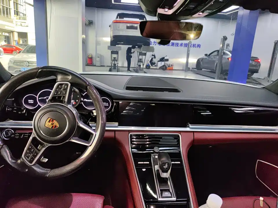 Porsche Panamera 2019 Panamera 4 Executive Long Wheelbase 2.9T фото 7