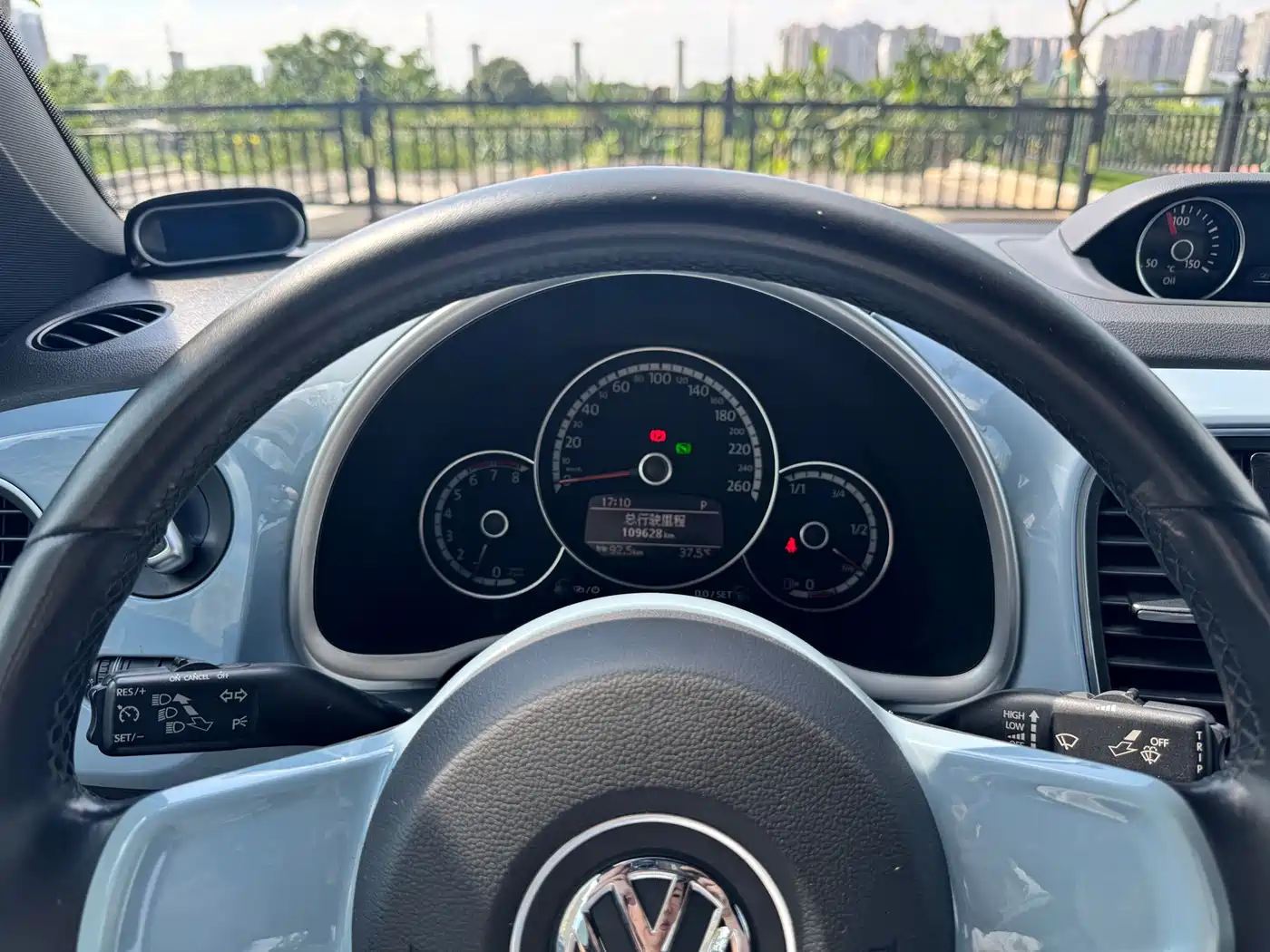 Volkswagen Beetle 2013 1.4TSI Comfort фото 6