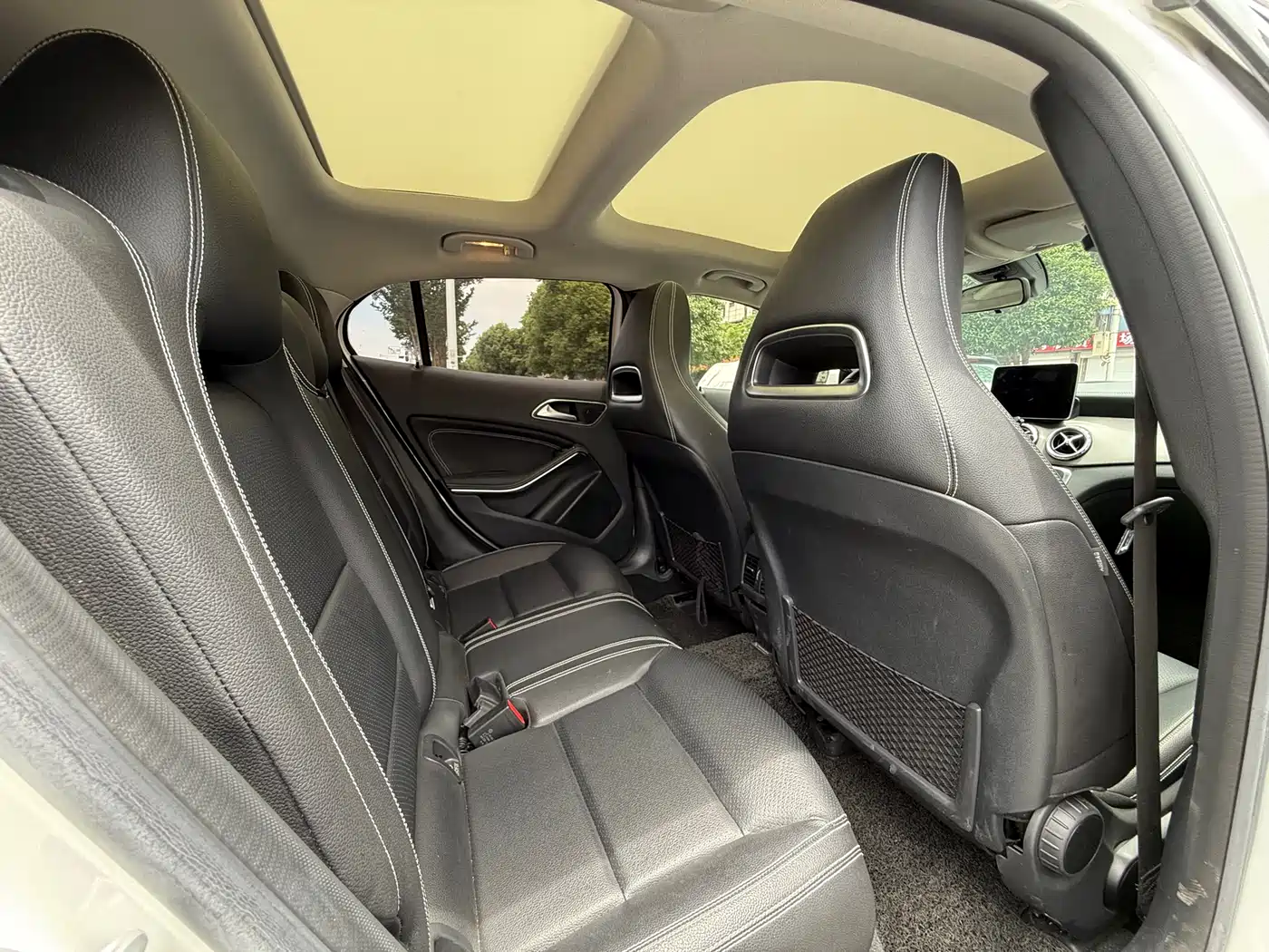 Mercedes-Benz GLA 2016 GLA 200 Dynamic фото 13