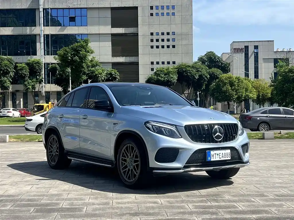 Mercedes-Benz GLE Coupe 2015 GLE 320 4MATIC Coupe SUV фото 3