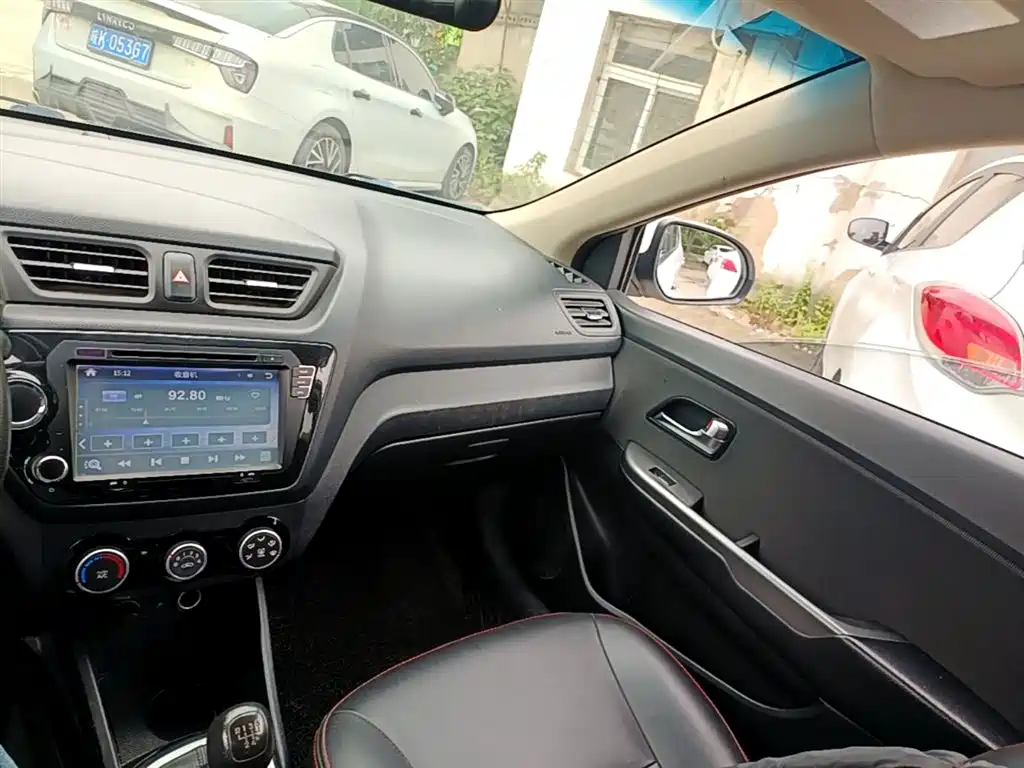 Kia K2 2015 Sedan 1.4L MT GLS фото 13