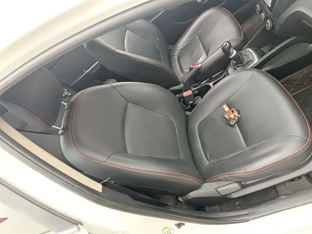Kia K2 2015 Sedan 1.4L MT GLS фото 25