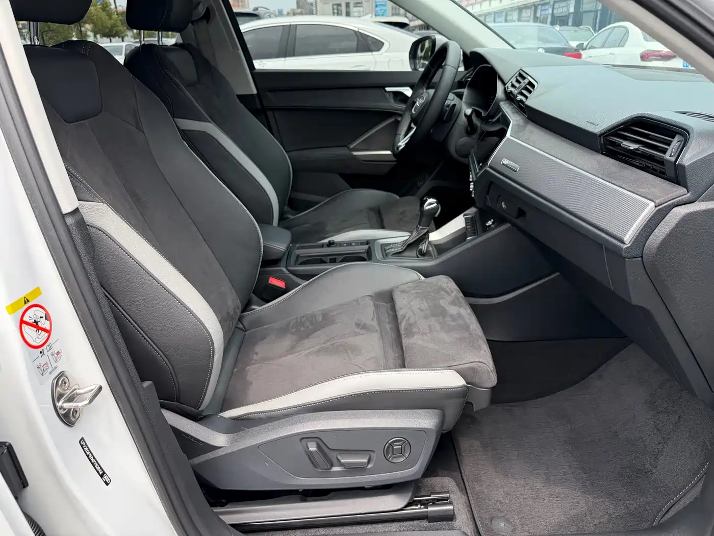 Audi Q3 2022 35 TFSI Progressive Dynamic фото 14