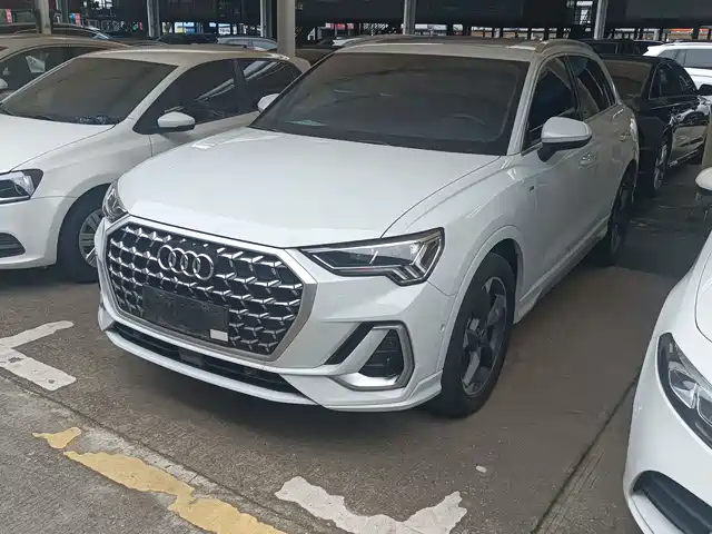 Audi Q3 2024 35 TFSI Fashion Sport
