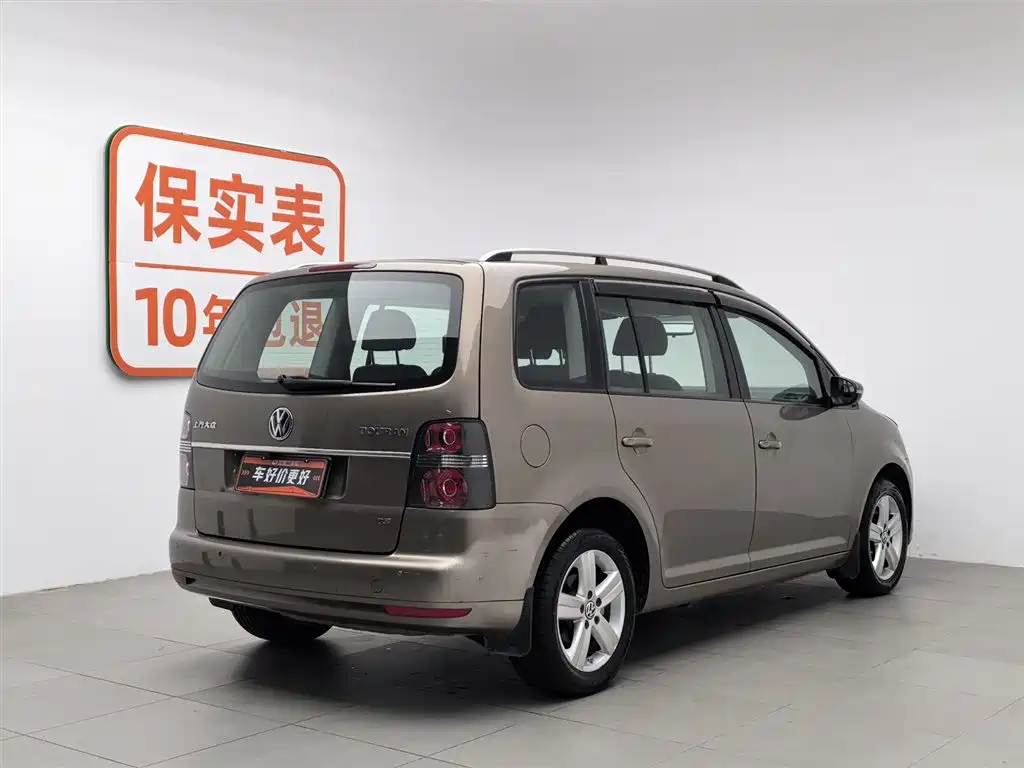 Volkswagen Touran 2015 1.4T Manual Trend Edition 5-seater фото 2