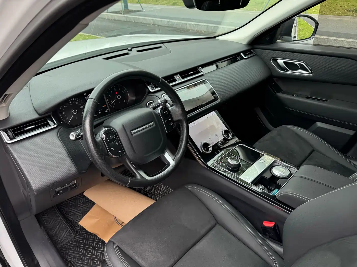 Land Rover Range Rover Velar 2020 P250 фото 4