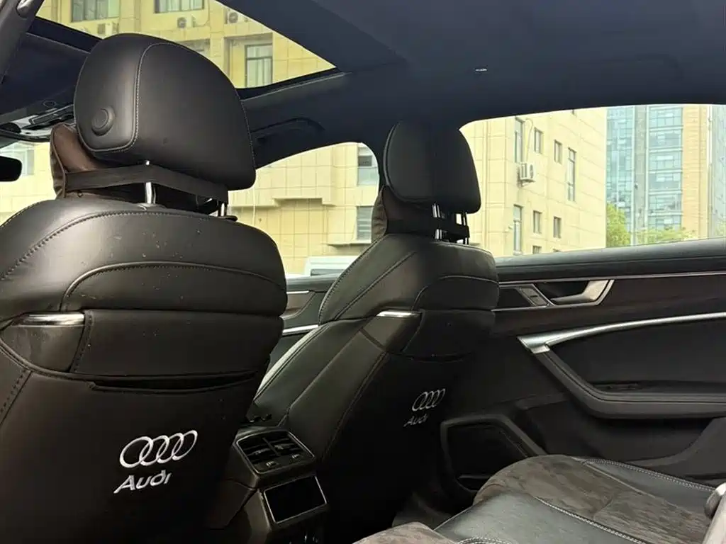 Audi A6L 2023 55 TFSI quattro Exclusive Elegance фото 4