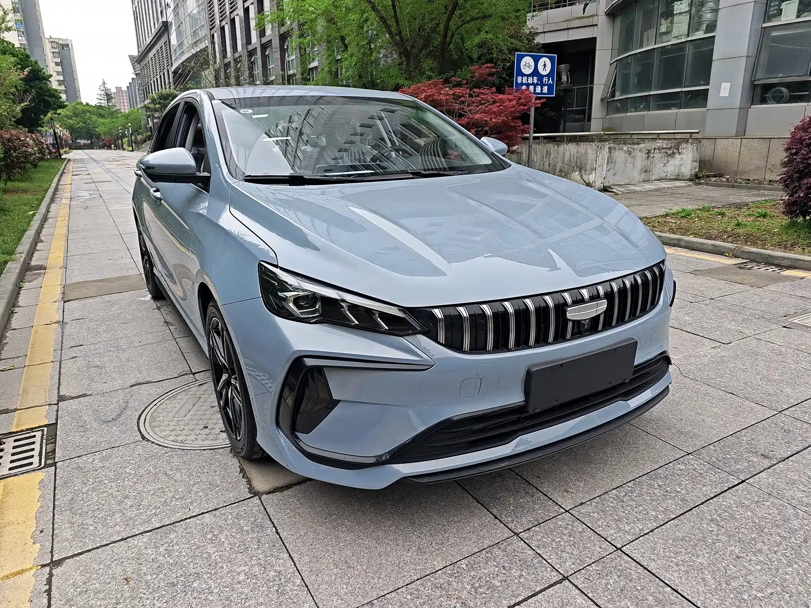 Фото 3 - Geely Binrui