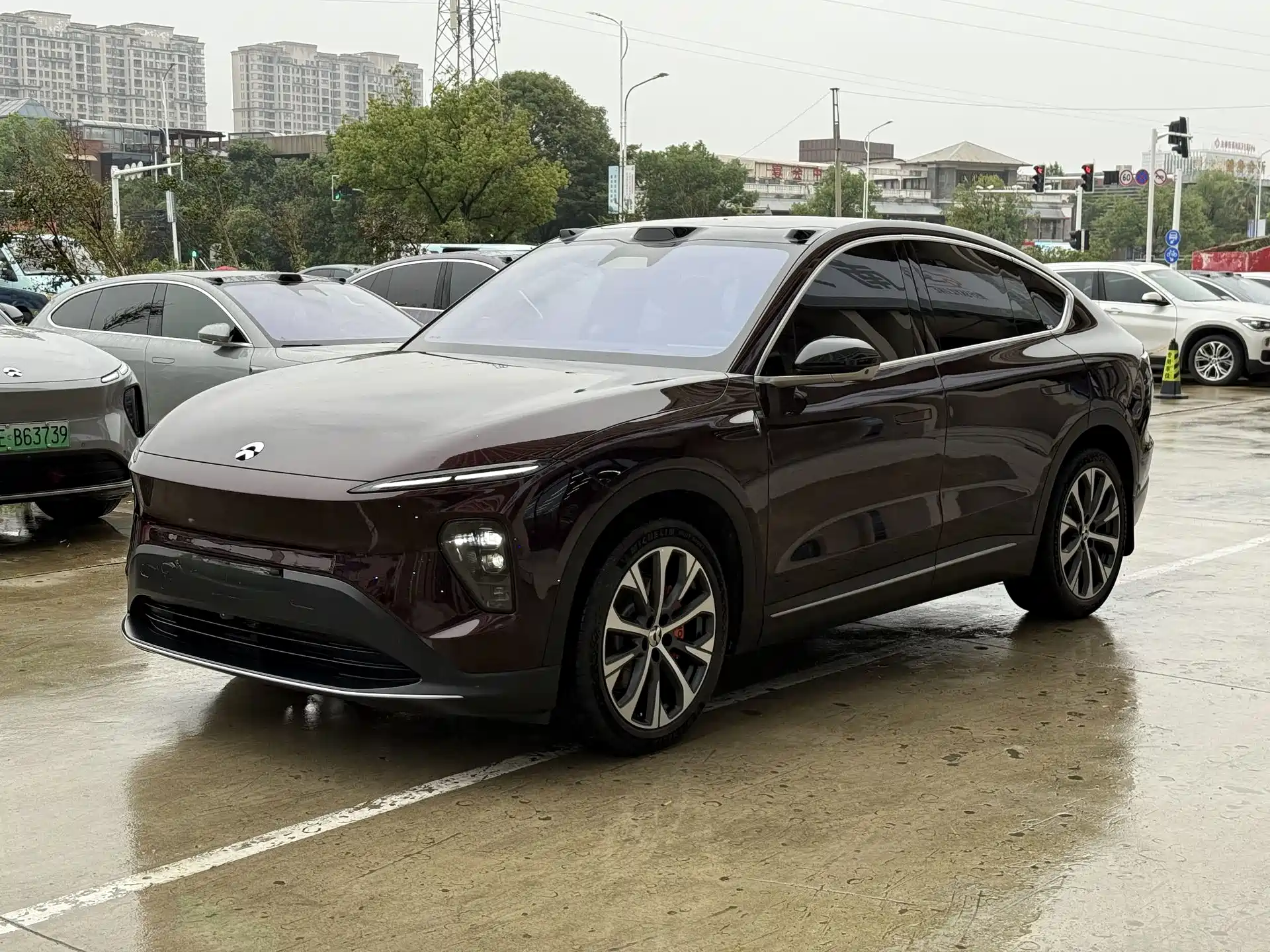 Фото 1 - NIO EC7