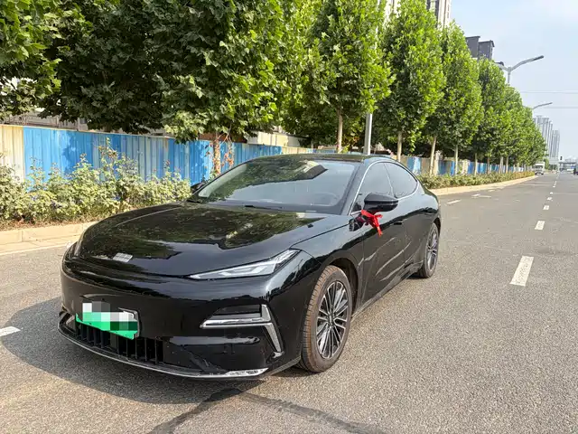 Geely Galaxy Galaxy Xingyao 8 2025