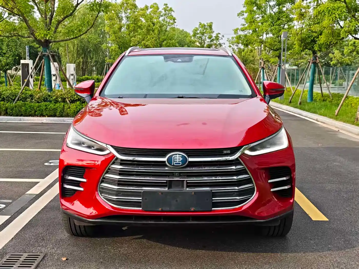 BYD Tang New Energy 2018 DM 2.0T AWD Smart Connection Genesis Edition 7-Seater China V фото 2