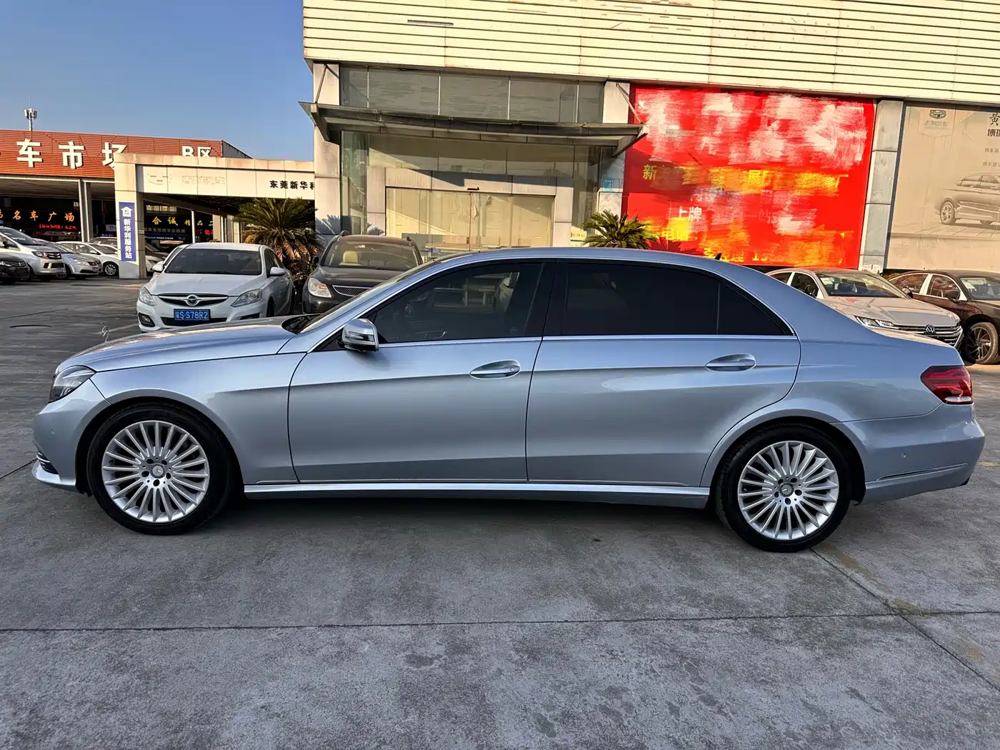 Mercedes-Benz E-Class 2015 Facelift E 260 L фото 12