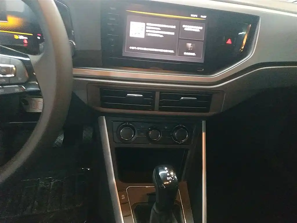 Volkswagen Polo 2023 Facelift Plus 1.5L Auto Joyful Living Edition фото 13
