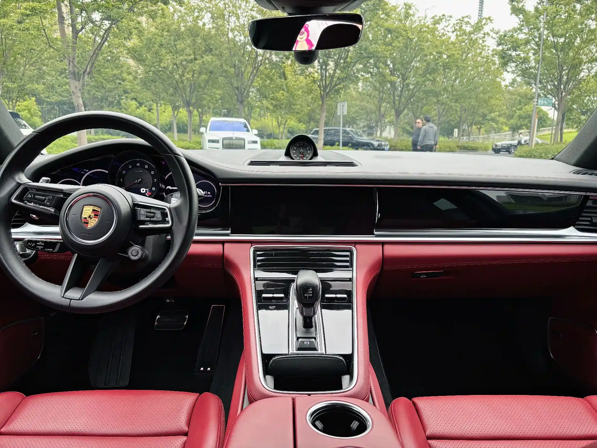 Photo 5 - Porsche Panamera
