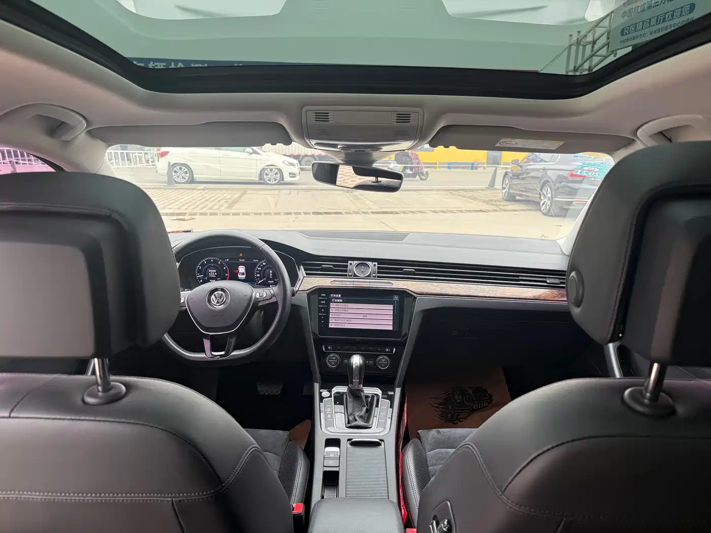 Volkswagen Magotan 2018 330TSI DSG Premium фото 9